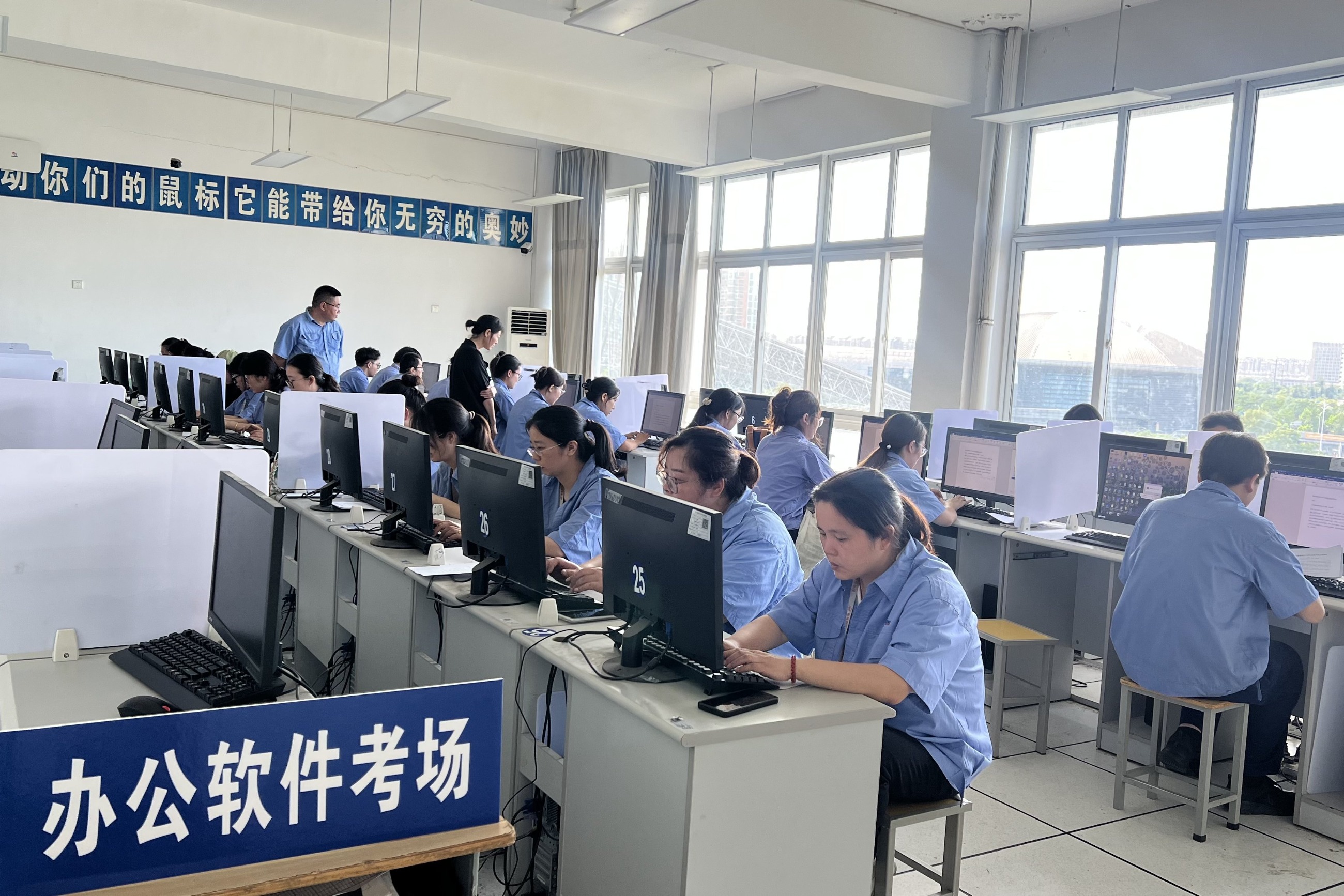 江蘇泰隆減速機(jī)(集團(tuán))股份有限公司 江蘇泰隆減速機(jī)(集團(tuán))股份有限公司